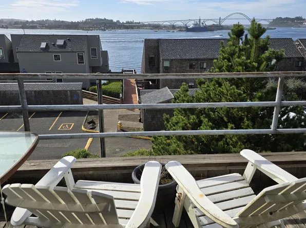1000 SE Bay Blvd #442 & 443, Newport, OR 97365