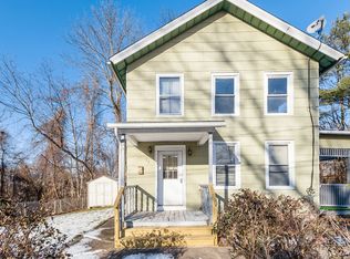 29 Maple St, Middletown, CT 06457