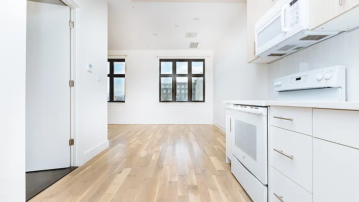 Rented by Nooklyn NYC LLC | media 11