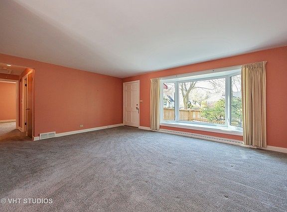 2nd image of 1823 E Illinois St