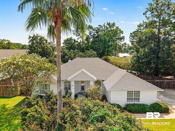 4620 Starboard Ln, Orange Beach, AL 36561