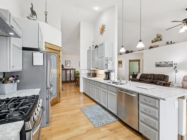 317 Kirkland Ln, Johnstown, CO 80534