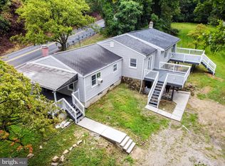 1425 Manor Rd, Coatesville, PA 19320