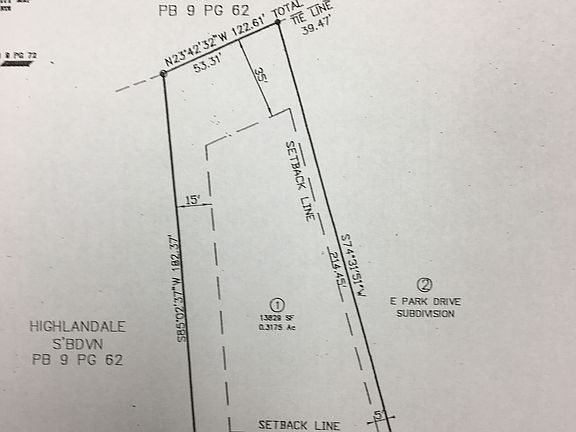 4th image of 305 E Park Dr