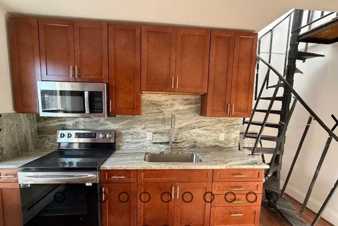 2 bed, 600 sqft, $3,750 — Photo 2