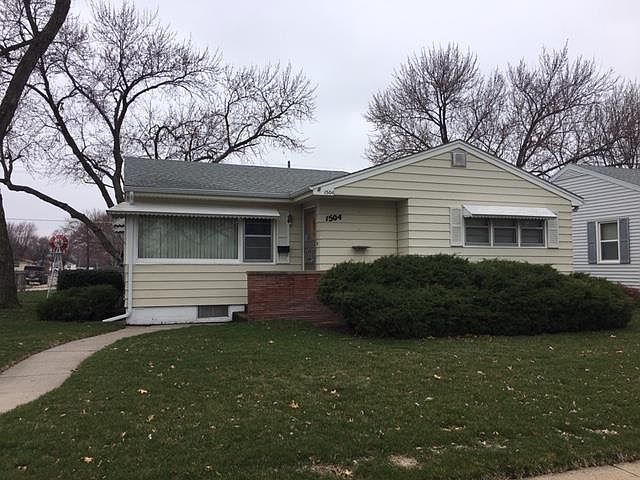 1st image of 1504 N Grand Island Ave