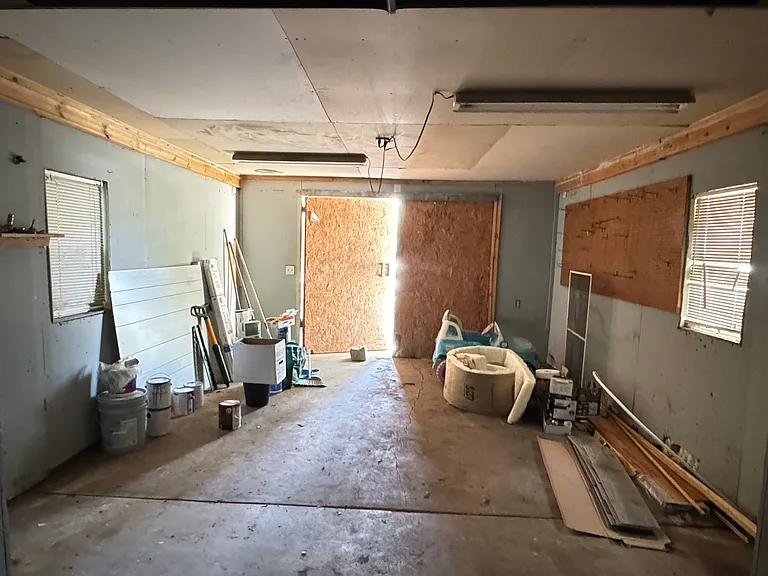 1240 E Walnut St — Photo 42