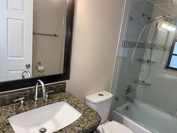 4th image of 4477 Oak Terrace Drive