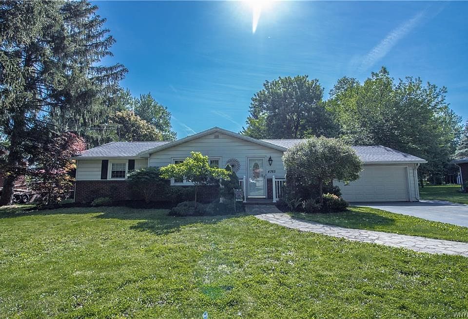 1st image of 4765 Margaret Dr