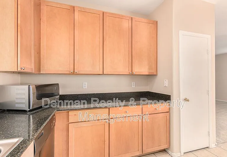 6316 W Branham Ln — Photo 15