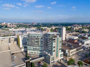 221 E College St APT 1207, Iowa City, IA 52240