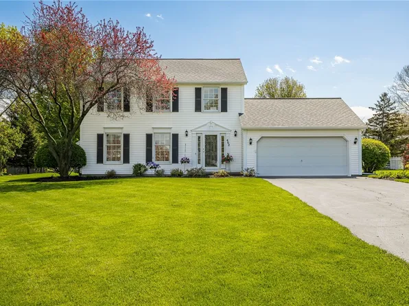 462 Dunwoody Xing, Webster, NY 14580