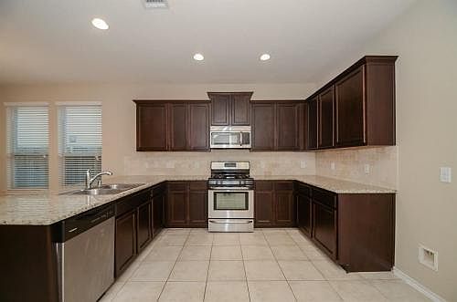 4th image of 2701 Camden Hill Ln