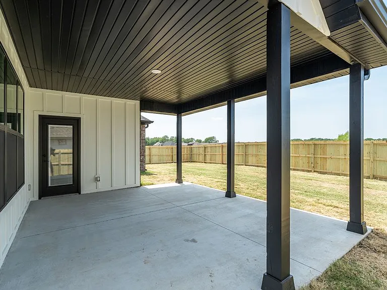 517 S Benchmark Ln #3 — Photo 3