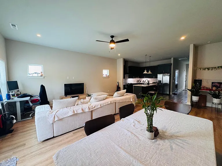 1080 Noble Loop — Photo 19