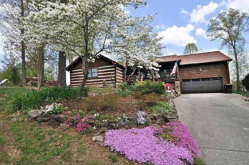 1st image of 1320 Viking Dr