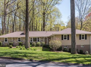 6104 Oak Hill Dr, Eldersburg, MD 21784