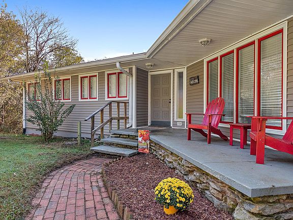 3rd image of 340 Hill Top Ln