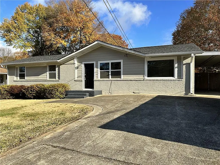 503 Concord Woods Dr SE — Photo 1