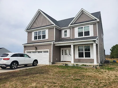 102 Stedman Ln W Photo 1