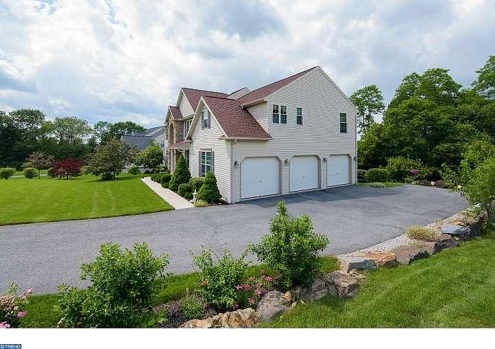 37 Augusta Ln, Fleetwood, PA 19522 Zillow