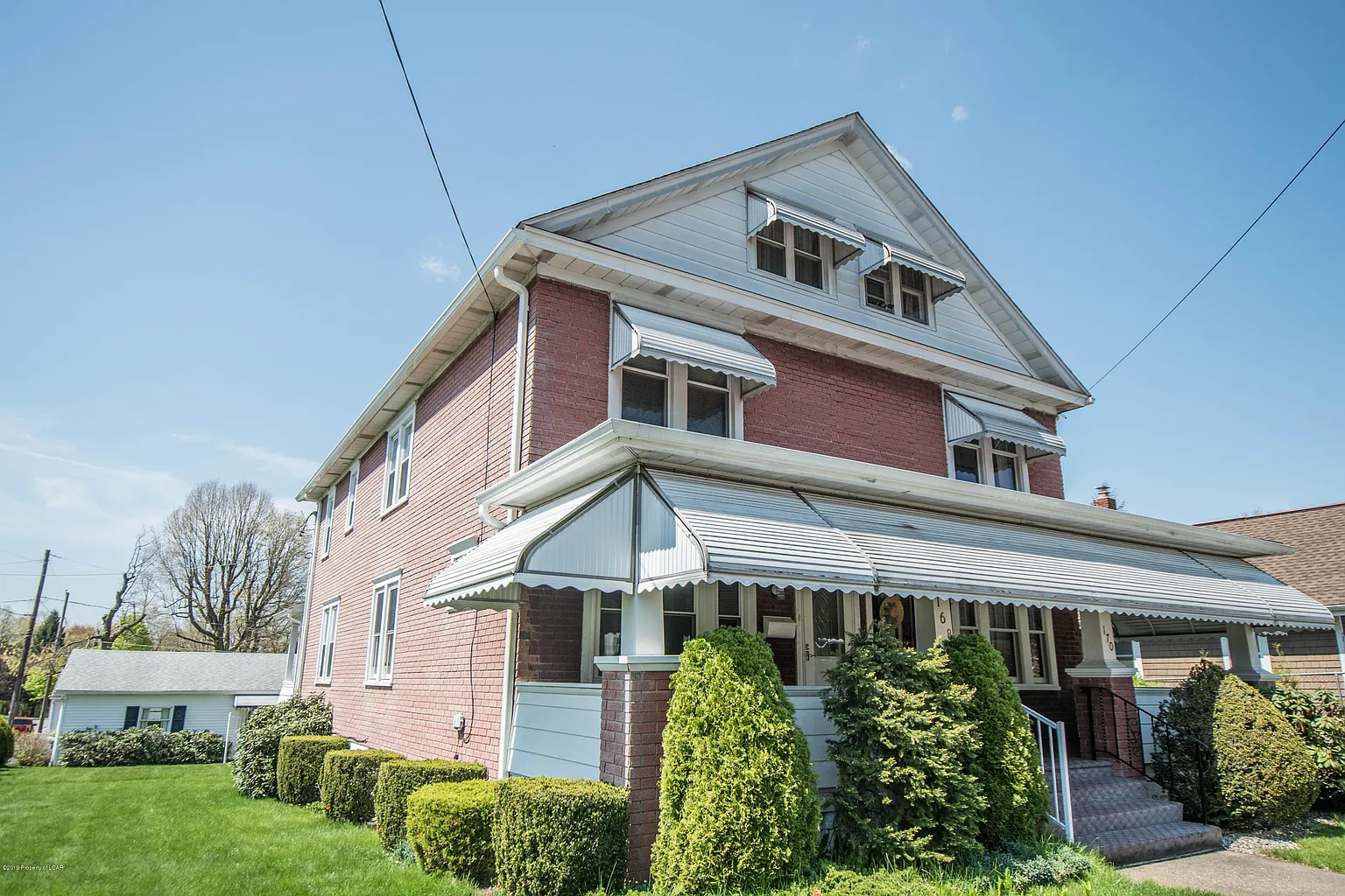 168 Alvin St photo 1