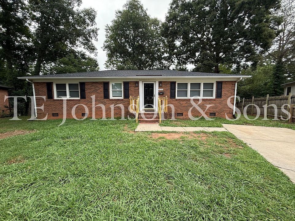 1st image of 425 Cody Cir