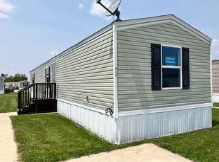 920 Maplewood Ln, Rochester, IN 46975