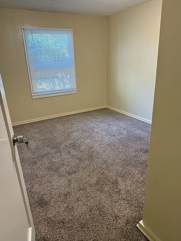515 N Meridian Street - Rooms for Rent — Photo 3