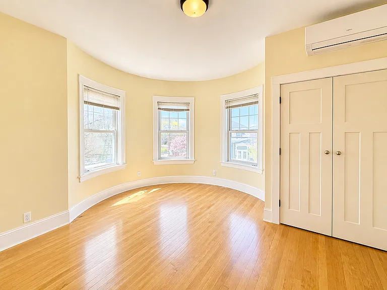 159 Parsons St #2 — Photo 6
