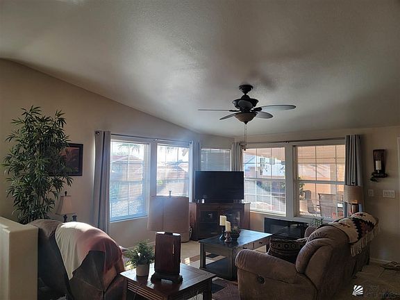 5th image of 10277 S Summer Ave