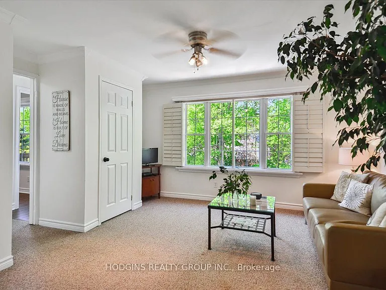65 Mineola Rd E #UPPER — Photo 8