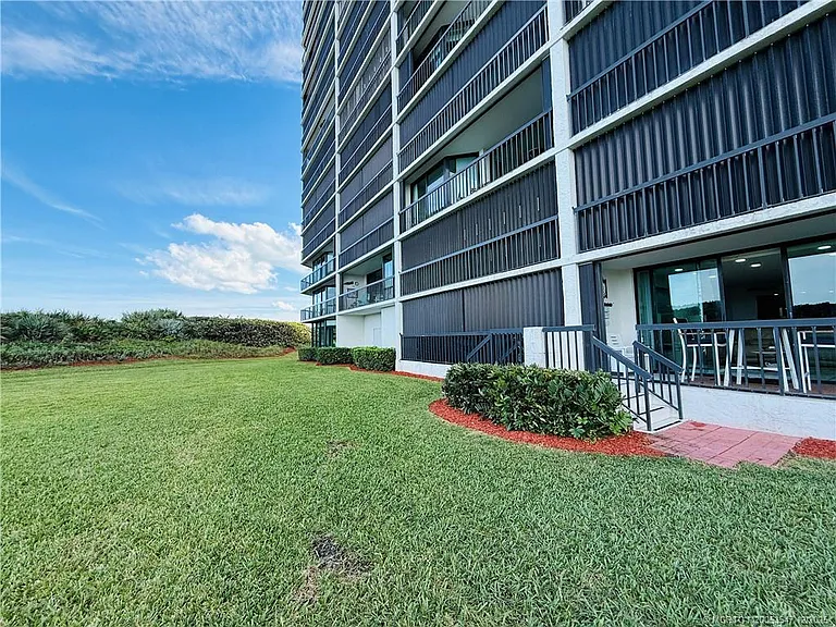 8800 S Ocean Dr #102 — Photo 85
