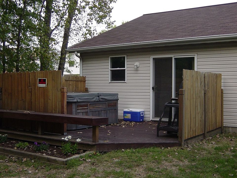 2nd image of 799 Derby Dr