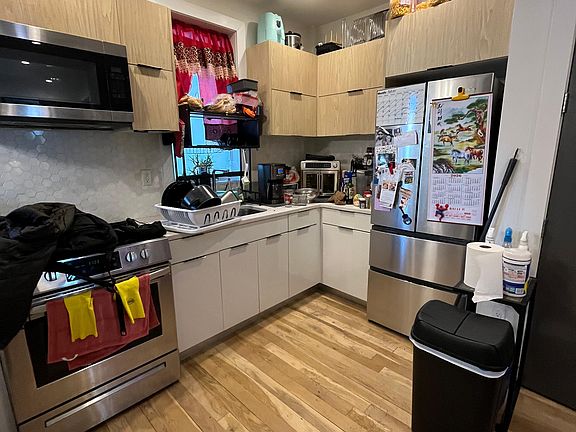 2nd image of 55 Veronica Pl APT 3B