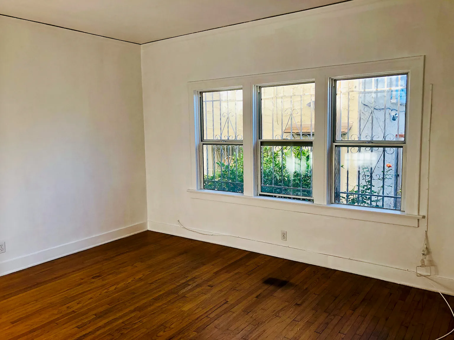 1 bed, 1100 sqft, $2,600 — Photo 2