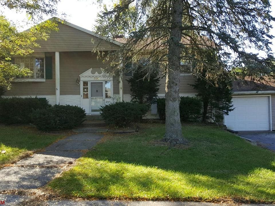 1st image of 509 E 70th Pl