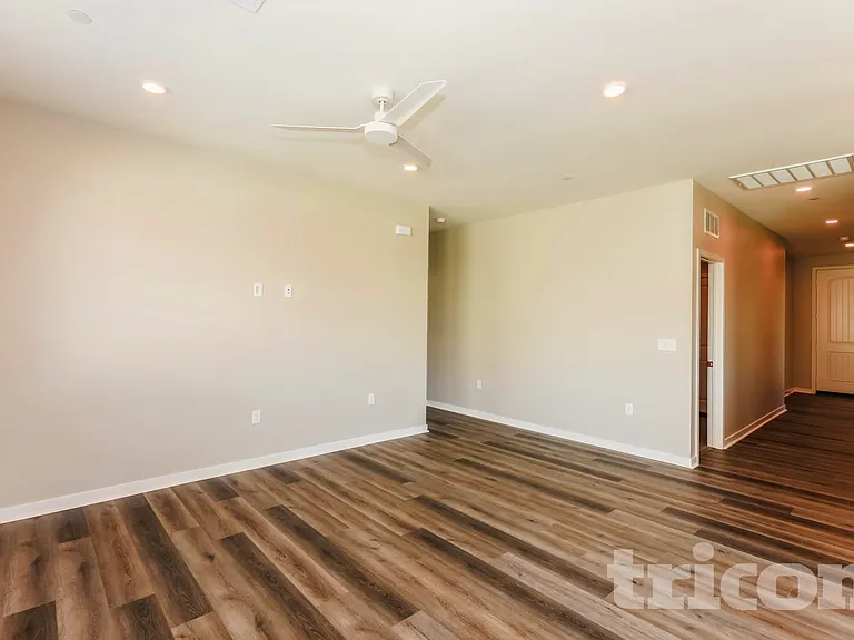 1704 Taylor Ave — Photo 2