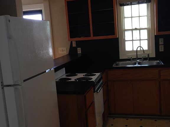 5th image of 731 Jenkins Ave APT B