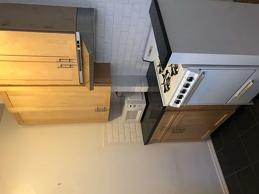 Rented by Waverly Realty Associates | media 16