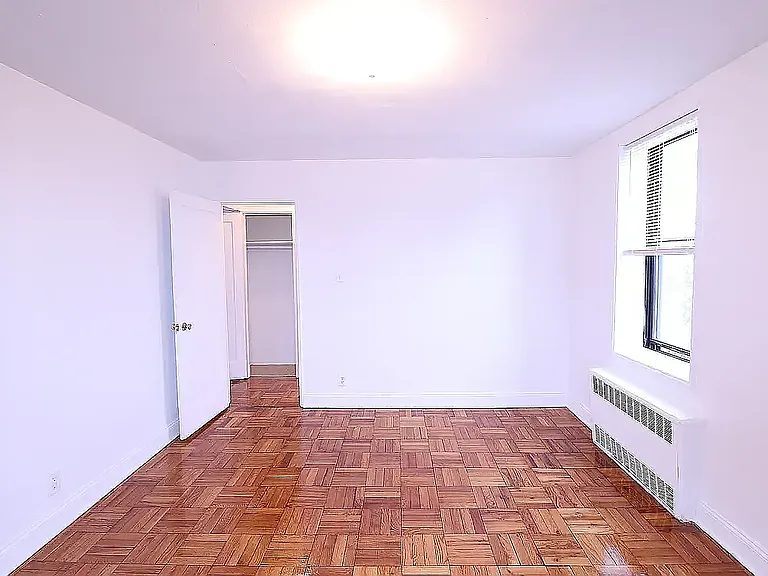 86-61 208th St #1F — Photo 4
