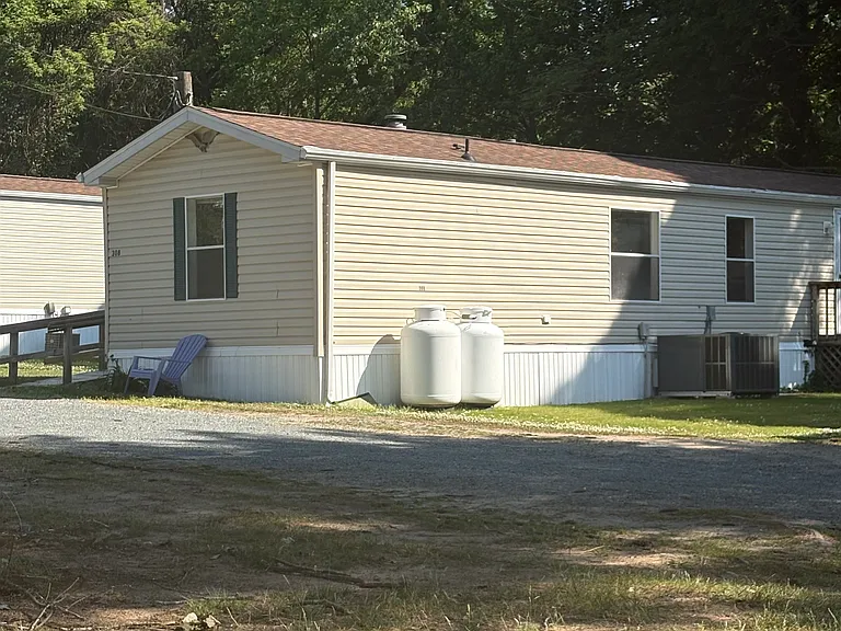 308 Hammond St — Photo 4