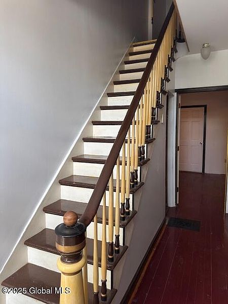 4th image of 359 Congress Street