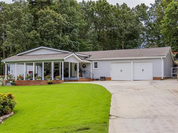 38 Lakeview Dr SE, Lindale, GA 30147