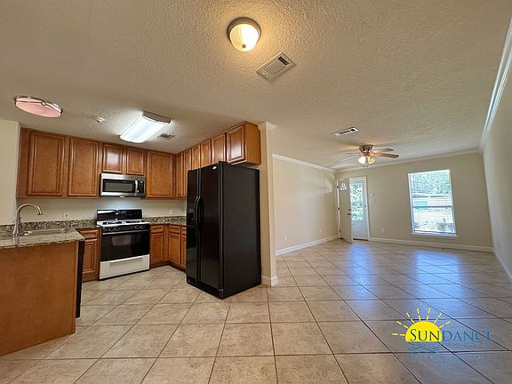 4th image of 184 Baggett Pl