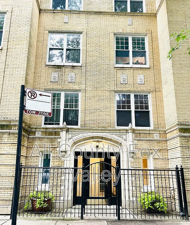 7302 N Wolcott Ave #3N