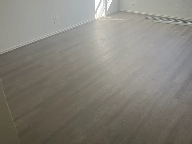 608 Meadow View Ct — Photo 11