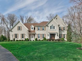 7740 Hartford Hill Ln, Cincinnati, OH 45242