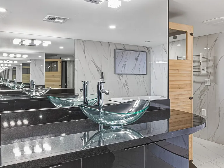 3111 Bel Air Dr #28H — Photo 18