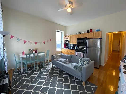 Rented by Oxford Property Group | media 35